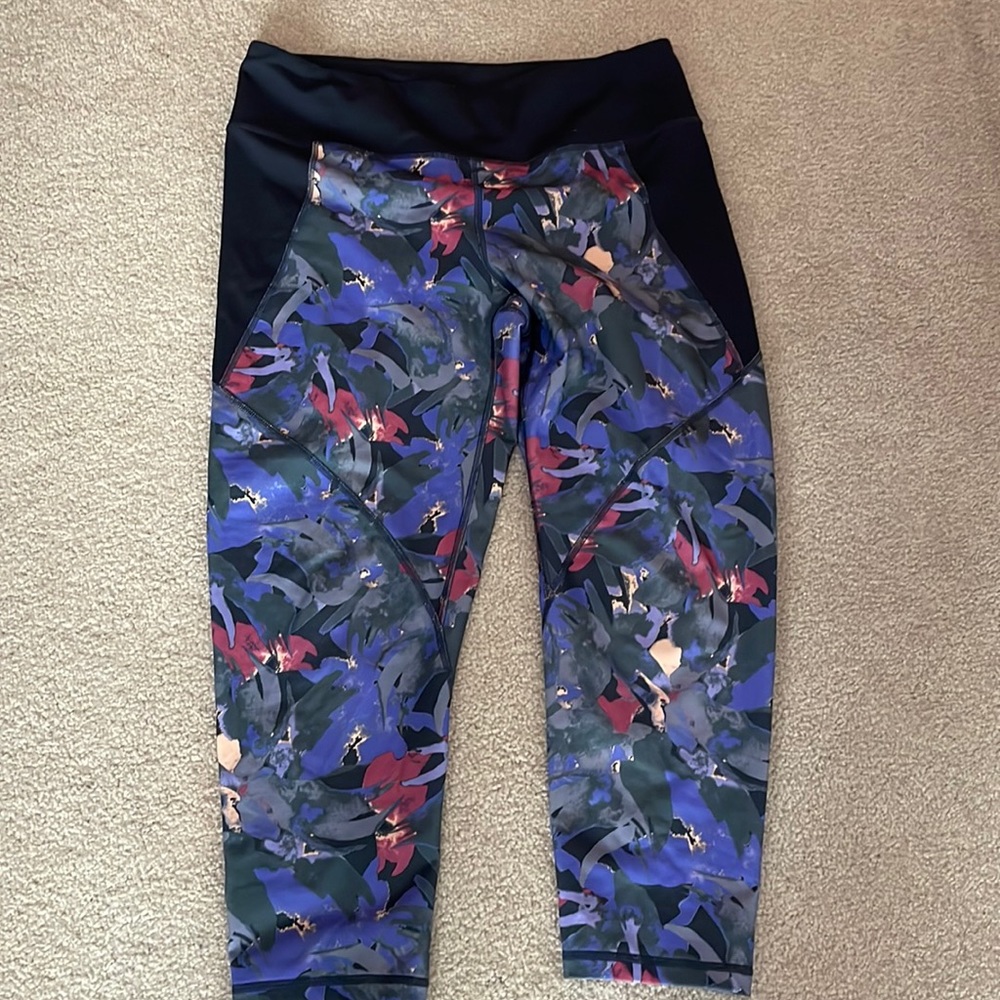 Patagonia colorful leggings